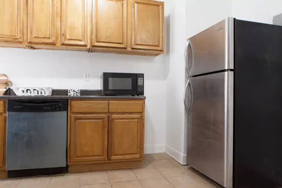 W 136th St, New York - New York City, New York, United States - Kitchen