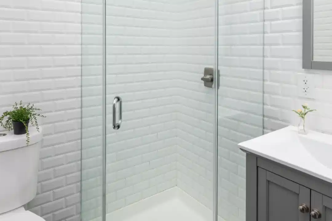 W 115th St, New York - New York City, New York, United States - Bathroom