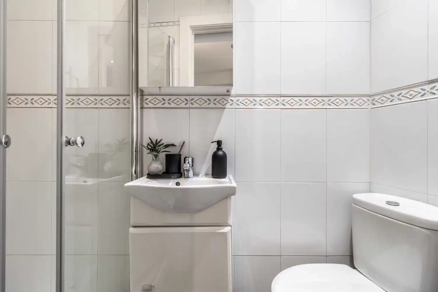 1 Bedroom 1 Bathroom - (NUBO) - Bedroom?w=400&h=260&fit=crop&q=40&auto=format&trim=auto