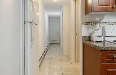 SPR V5M2Z4, Vancouver - Vancouver, Canada - Common Area