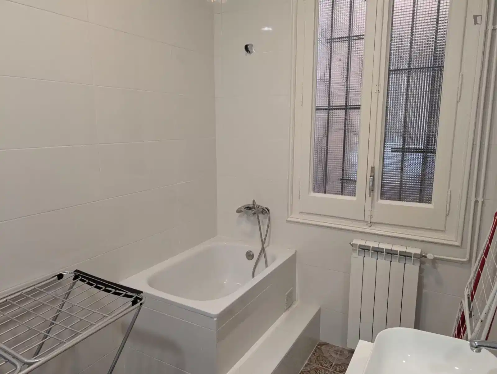 Room in 8 Bed 8 Bath - Bedroom?w=400&h=260&fit=crop&q=40&auto=format&trim=auto