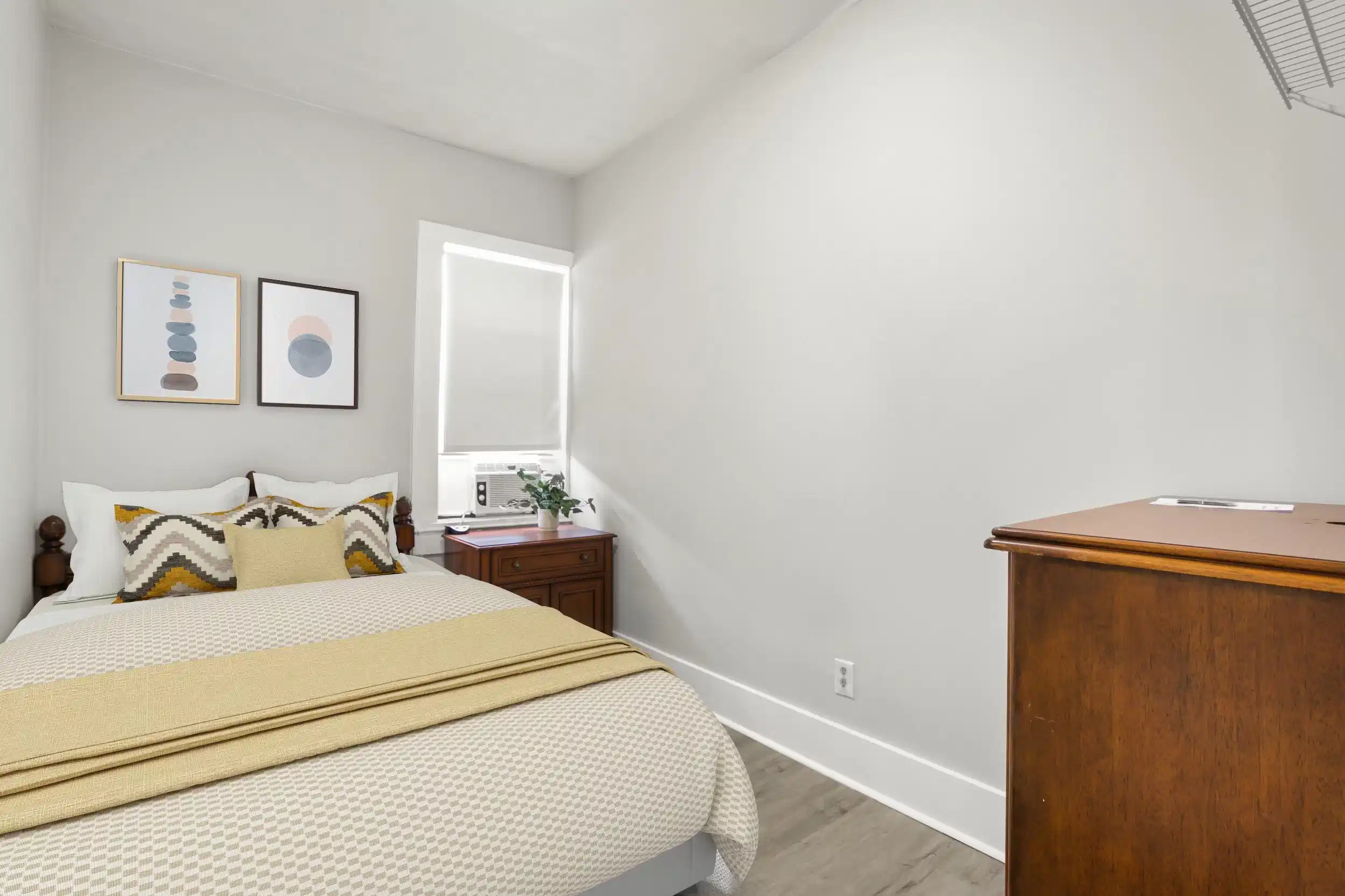 PDP 32209, Jacksonville - Jacksonville, Florida, United States - #11939: Room in 6 Bed 2 Bath - Bedroom