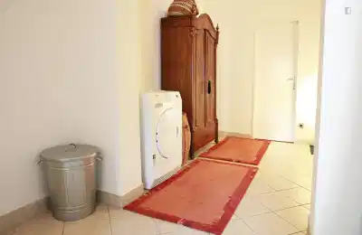Room in 3 Bed 1 Bath - Bedroom?w=400&h=260&fit=crop&q=40&auto=format&trim=auto