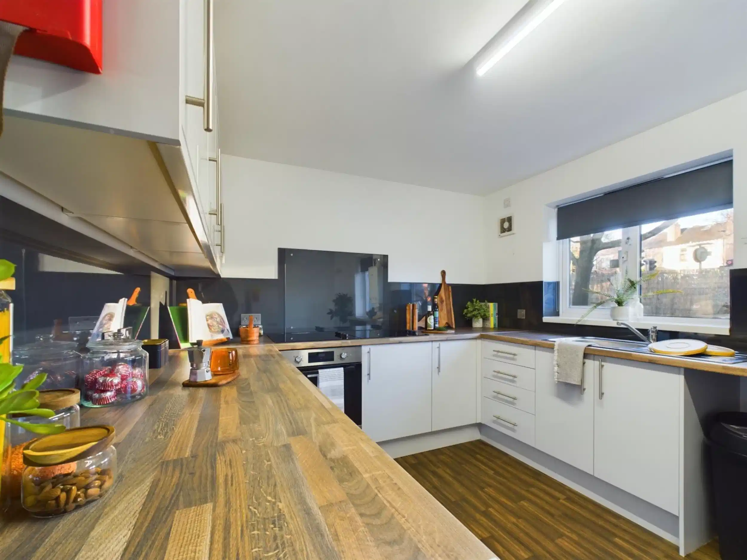 11 Brookside, Derby - Derby, England, United Kingdom - Kitchen