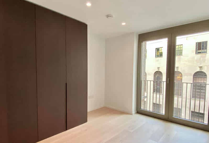 2 Bedroom 1 Bathroom - Bathroom?w=400&h=260&fit=crop&q=40&auto=format&trim=auto