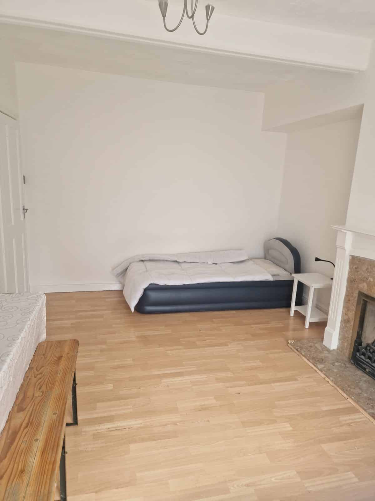 236 Becontree Ave, London - London, England, United Kingdom - Bedroom