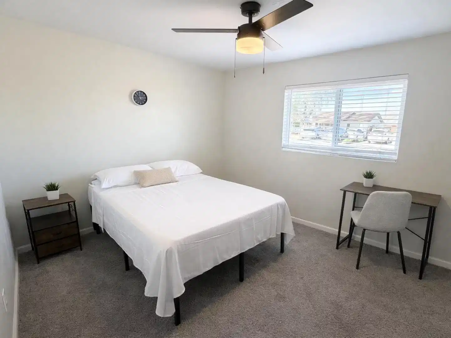#28854 : Room in 7 Bed 3 Bath - Amenities?w=400&h=260&fit=crop&q=40&auto=format&trim=auto