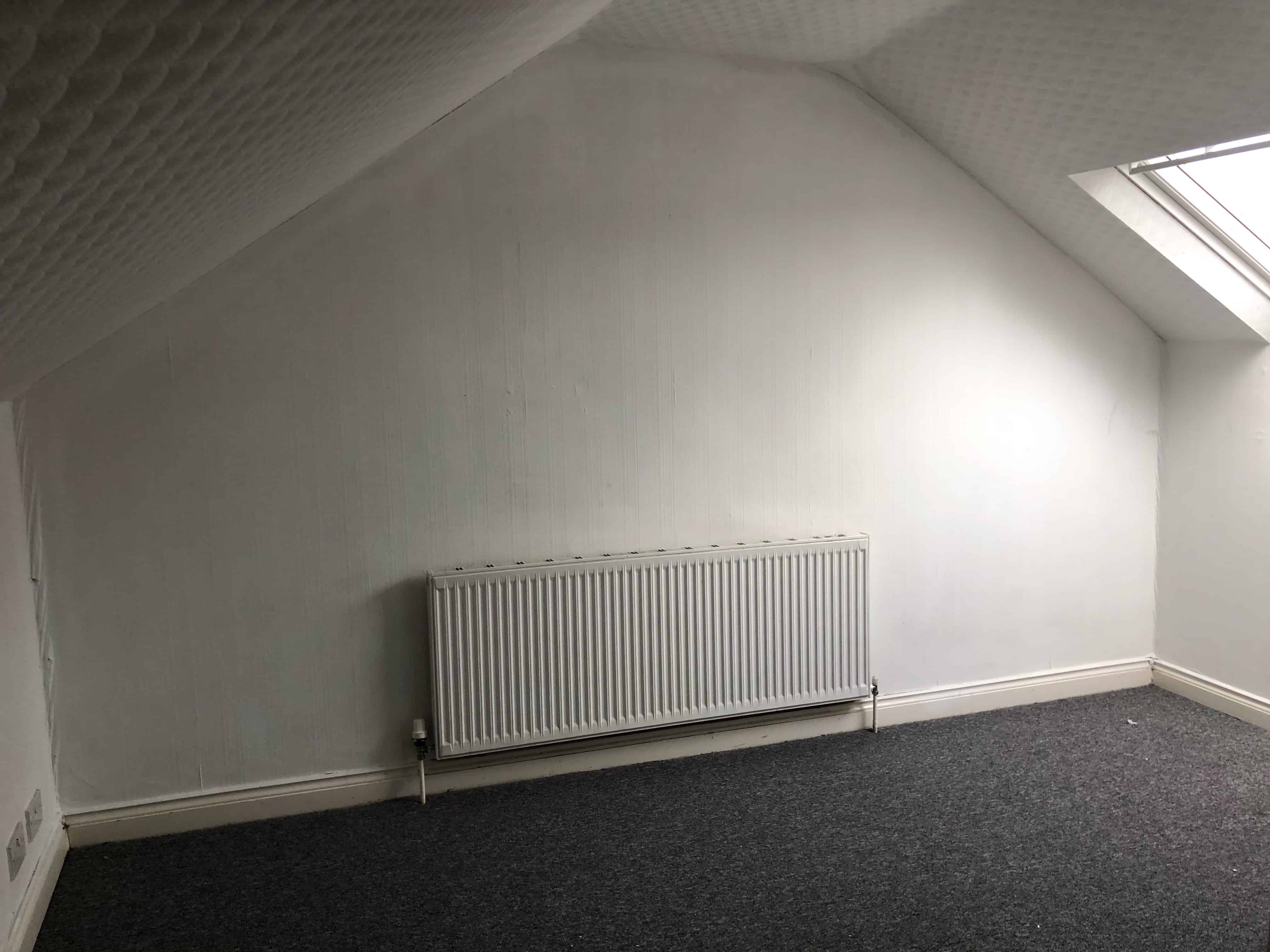 180 Downend Road, Bristol - Bristol, England, United Kingdom - Room