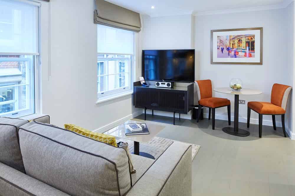 Mansion House, London - London, England, United Kingdom - Amenities