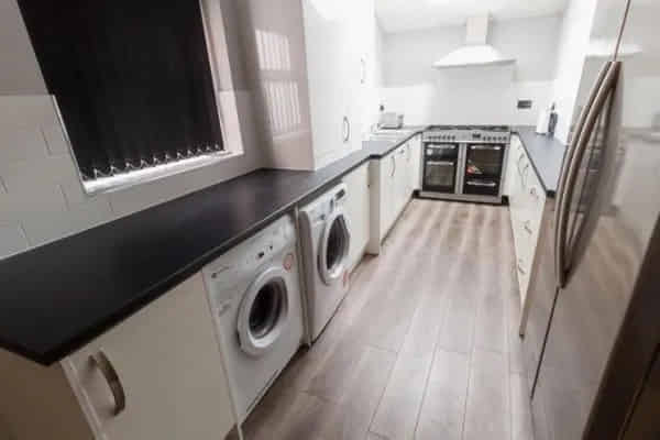 18 Halsbury Road, Liverpool - Liverpool, England, United Kingdom - Kitchen