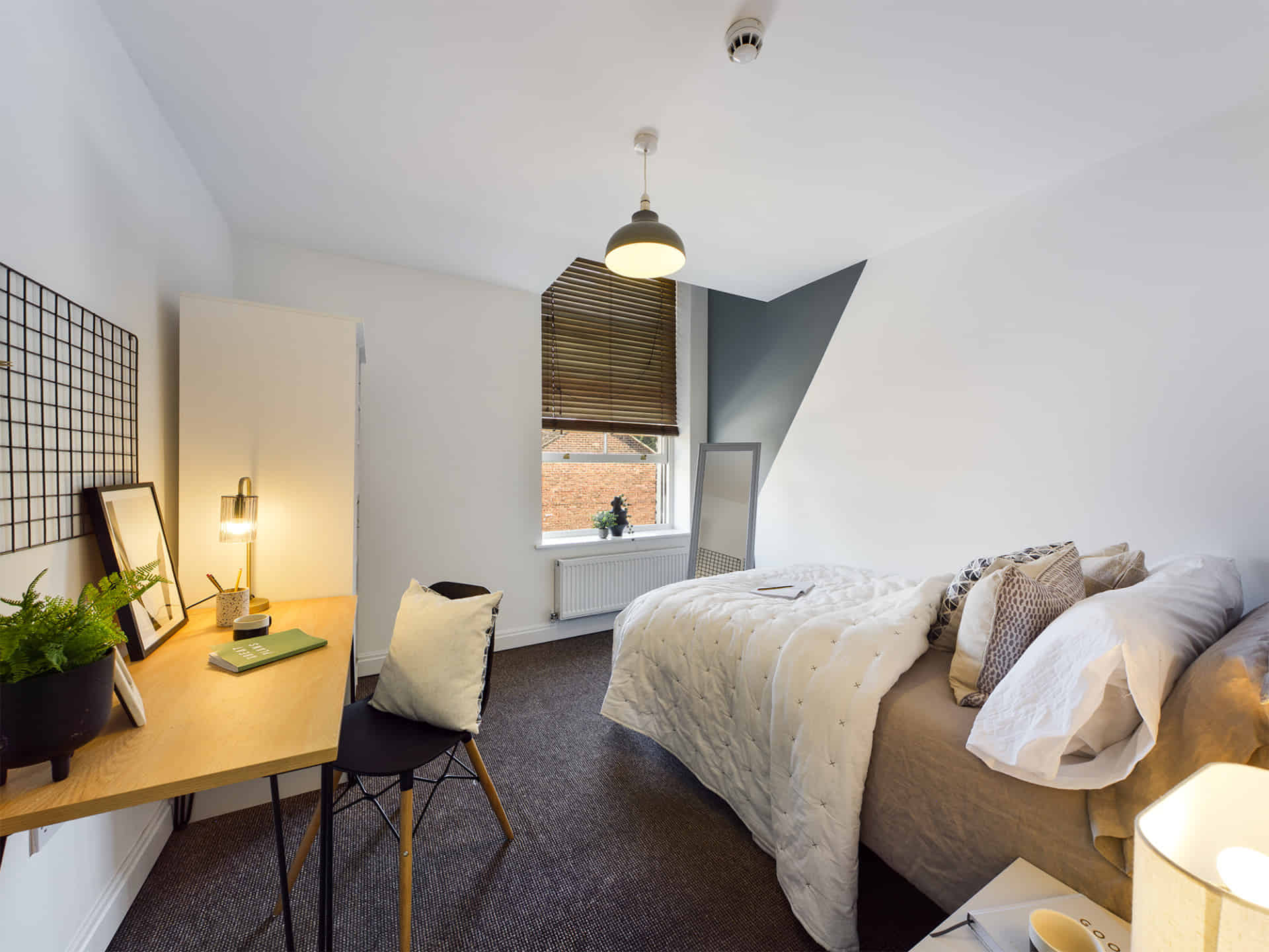 Apartment 1, 1,Langton Road, Liverpool - Liverpool, England, United Kingdom - Bedroom