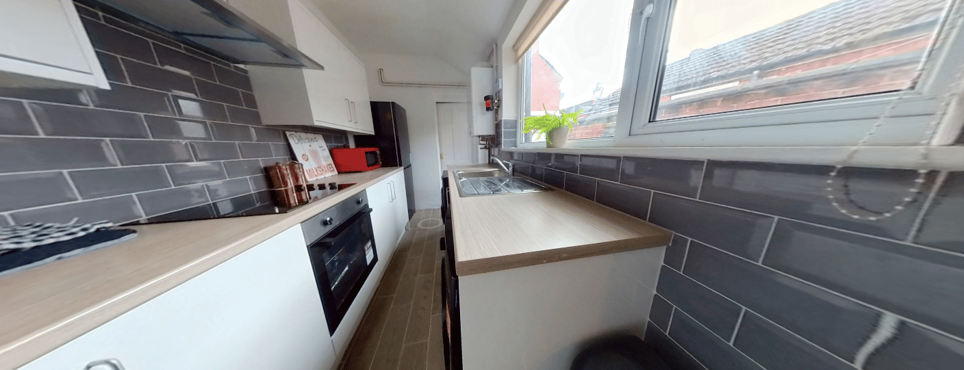 78 Sincil Bank, Lincoln - Lincoln, England, United Kingdom - Kitchen