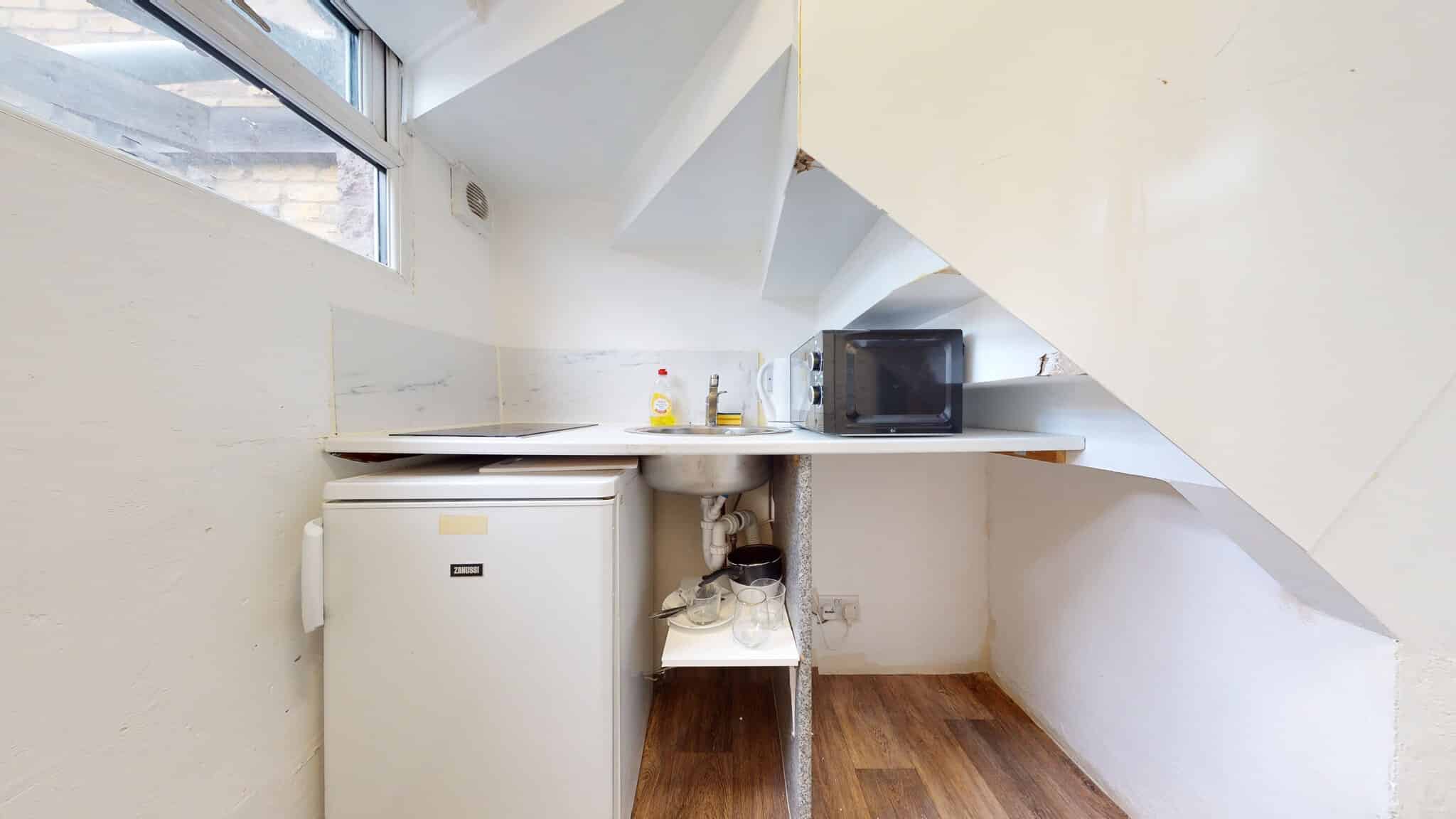 329 Grays Inn Road, London - London, England, United Kingdom - Kitchen