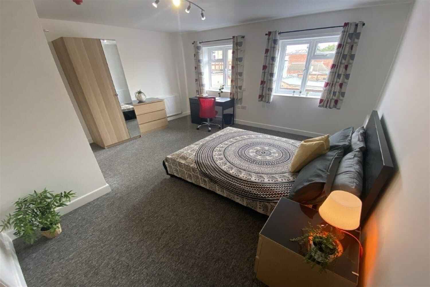 Book 5 City Road Student Accommodation In Nottingham | Amber