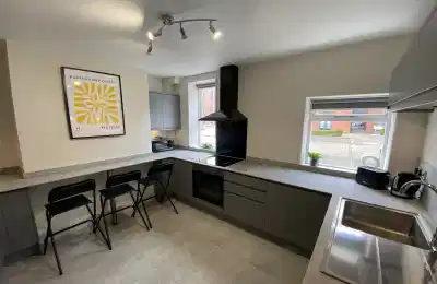 Attenborough House, Nottingham - Nottingham, England, United Kingdom - Kitchen