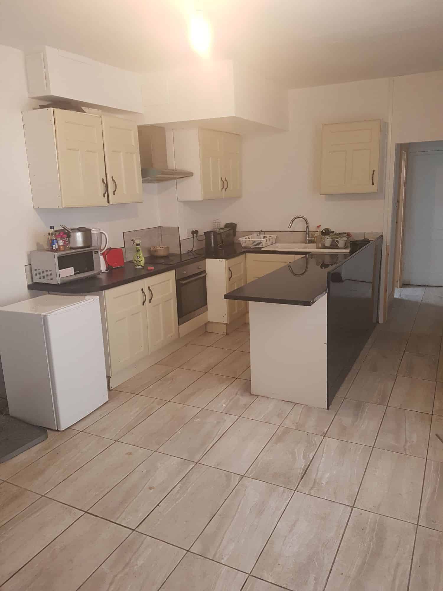 Hartley Road Lenton, Nottingham - Nottingham, England, United Kingdom - Kitchen