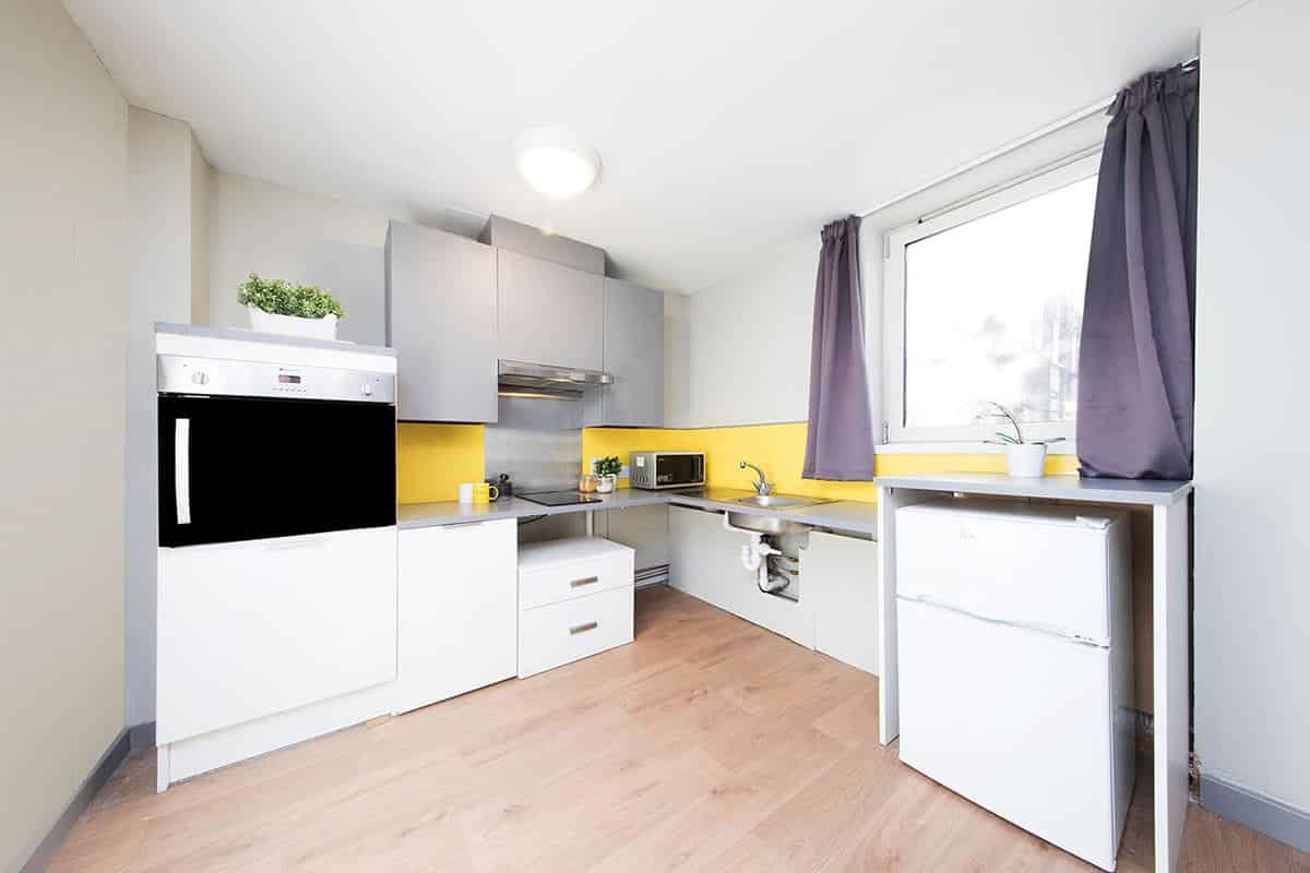GoBritanya East Central House, London - London, England, United Kingdom - Kitchen