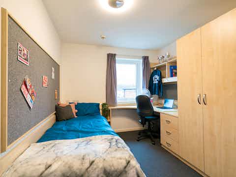 New-Hall-En-suite-Bedroom-v2