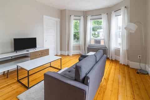 June Homes 02119, Boston - Boston, Massachusetts, United States - Common Area