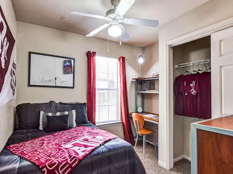 Crossing-Place-College-Station-Off-Campus-Apartments-Near-Texas-A-M-Fully-Furnished-Private-Bedrooms