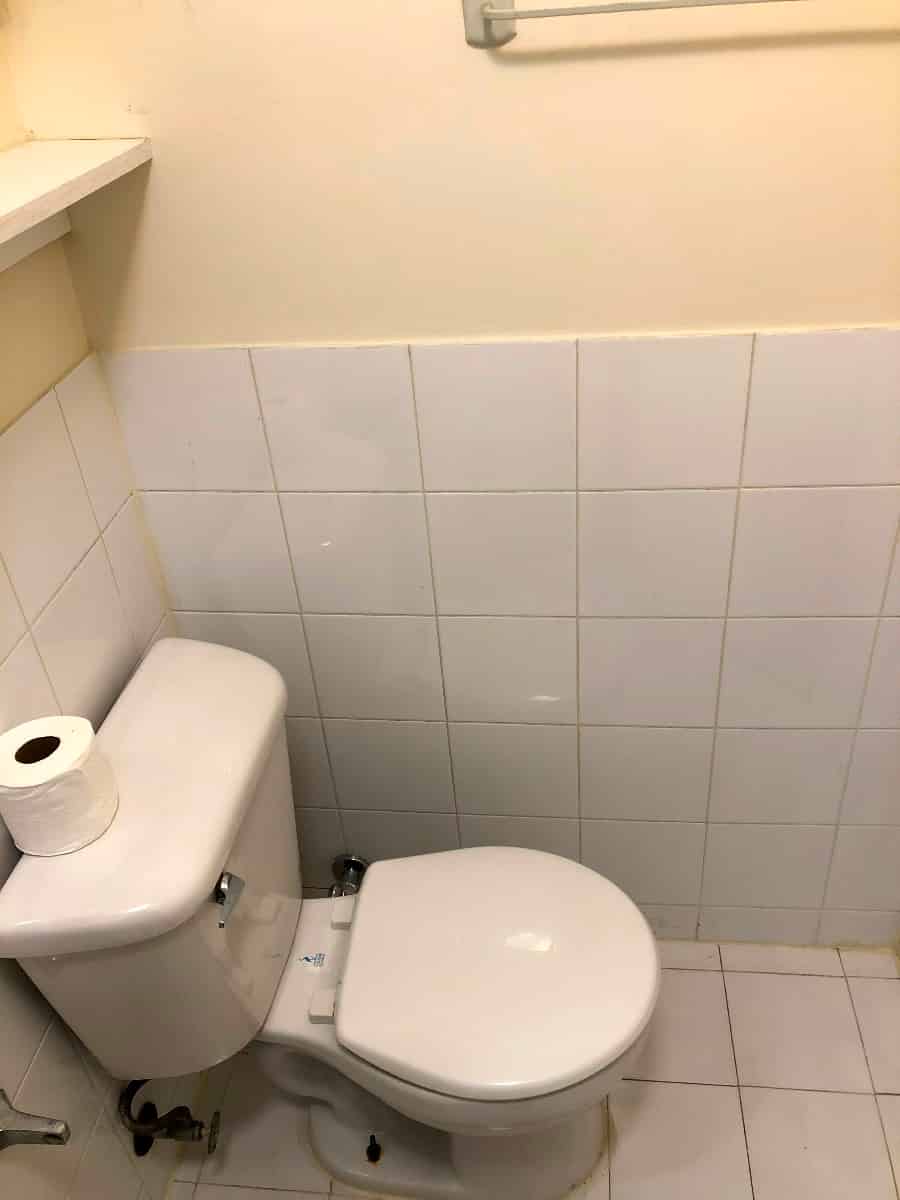 Amenities?w=400&h=260&fit=crop&q=40&auto=format&trim=auto