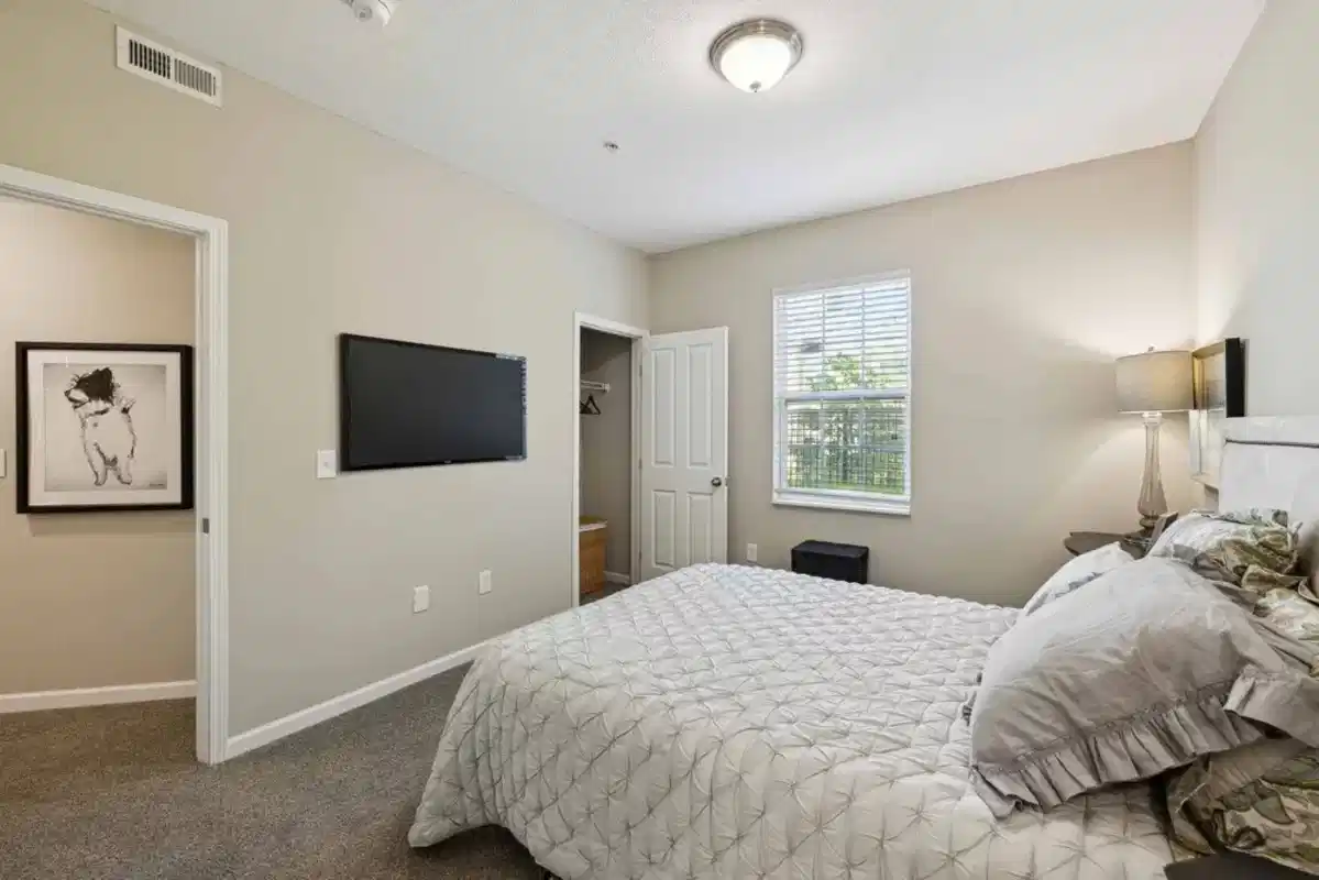 Residences at Central Park, Gahanna - Gahanna, Ohio, United States - Bedroom