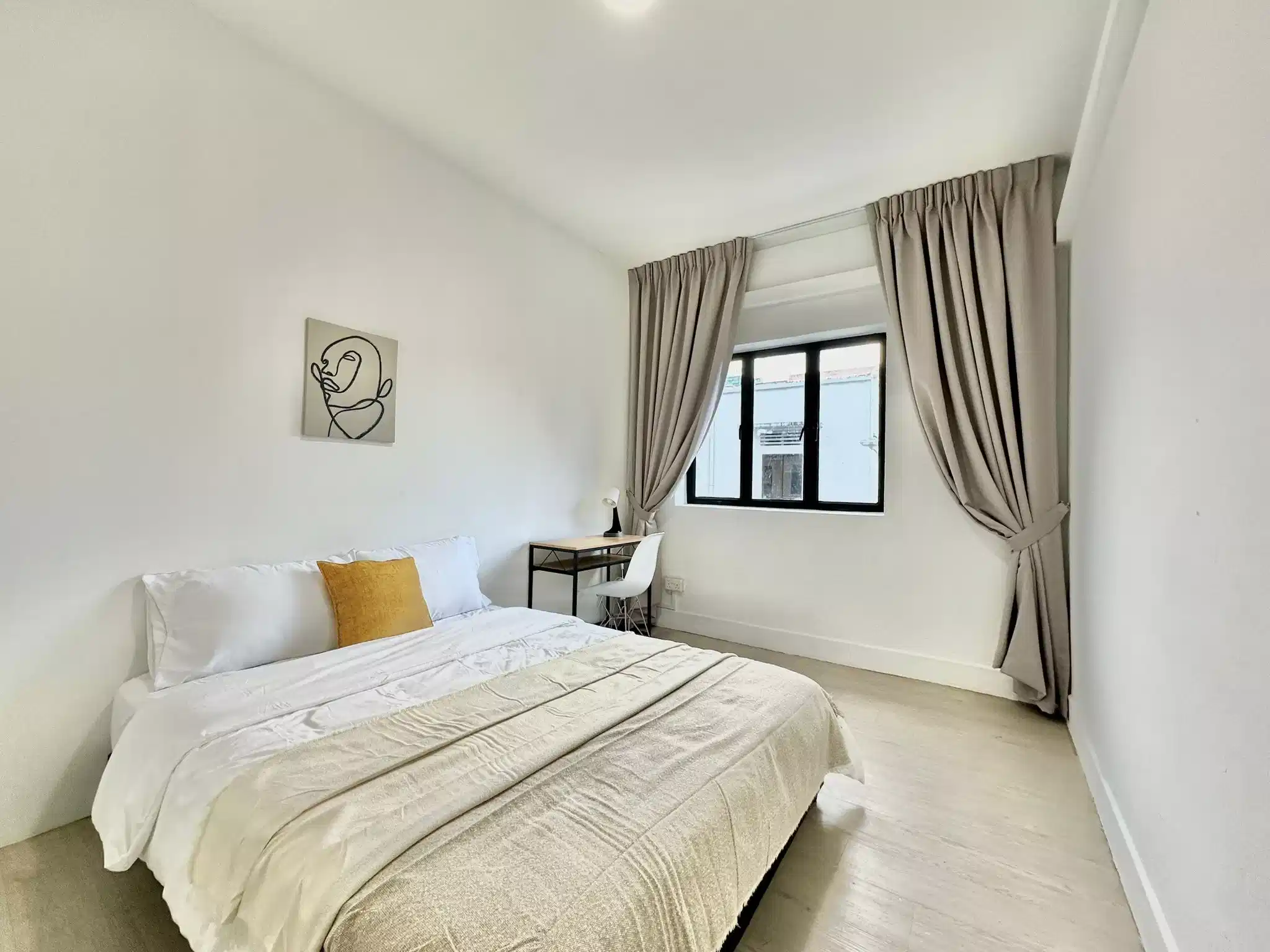 Amenities?w=400&h=260&fit=crop&q=40&auto=format&trim=auto