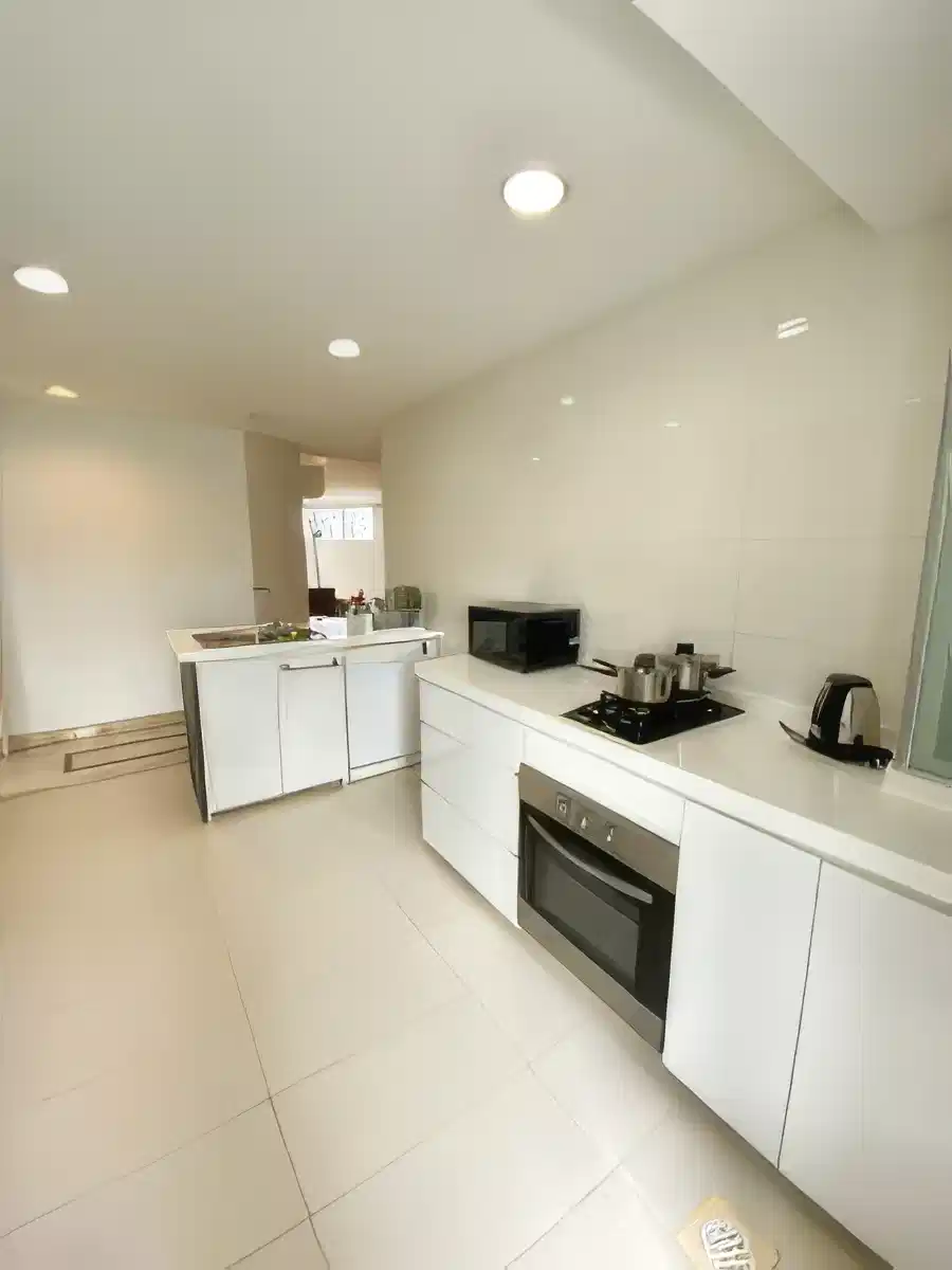 Amenities?w=400&h=260&fit=crop&q=40&auto=format&trim=auto
