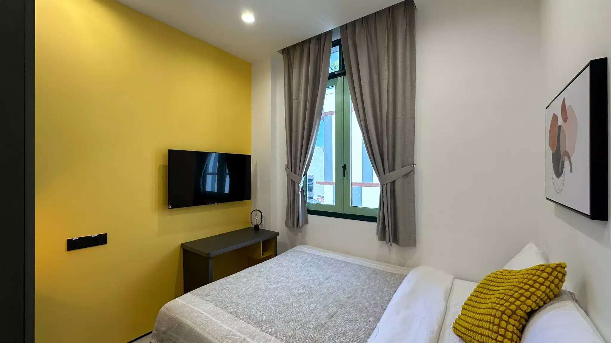 Amenities?w=400&h=260&fit=crop&q=40&auto=format&trim=auto