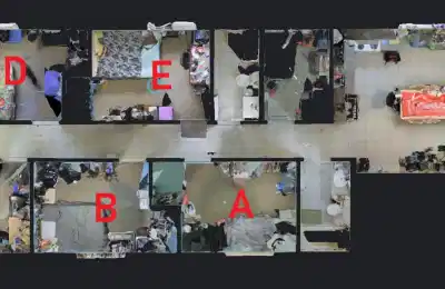 Kitchen?w=400&h=260&fit=crop&q=40&auto=format&trim=auto