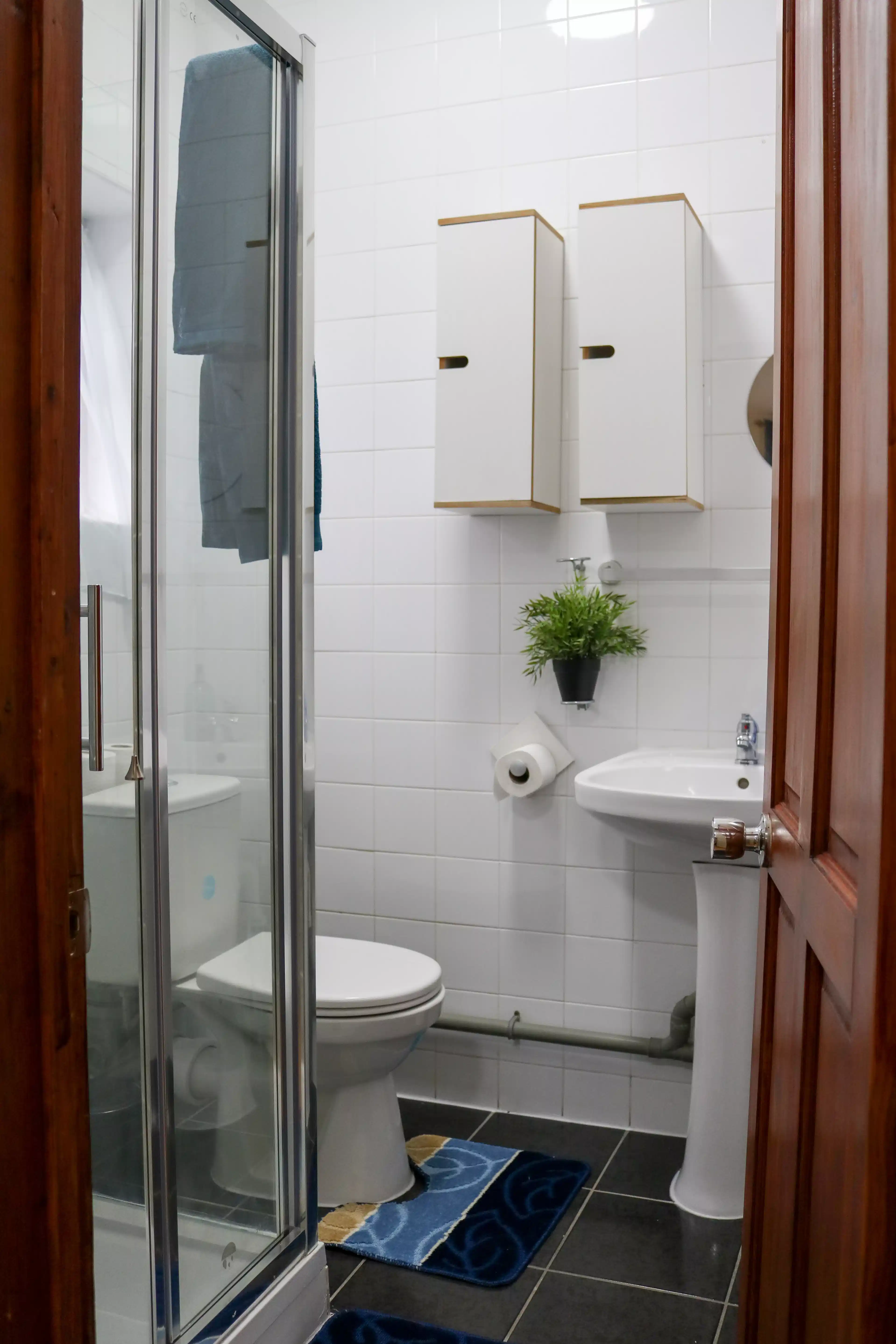 Kitchen?w=400&h=260&fit=crop&q=40&auto=format&trim=auto