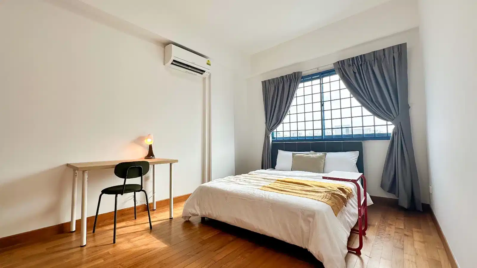 Amenities?w=400&h=260&fit=crop&q=40&auto=format&trim=auto