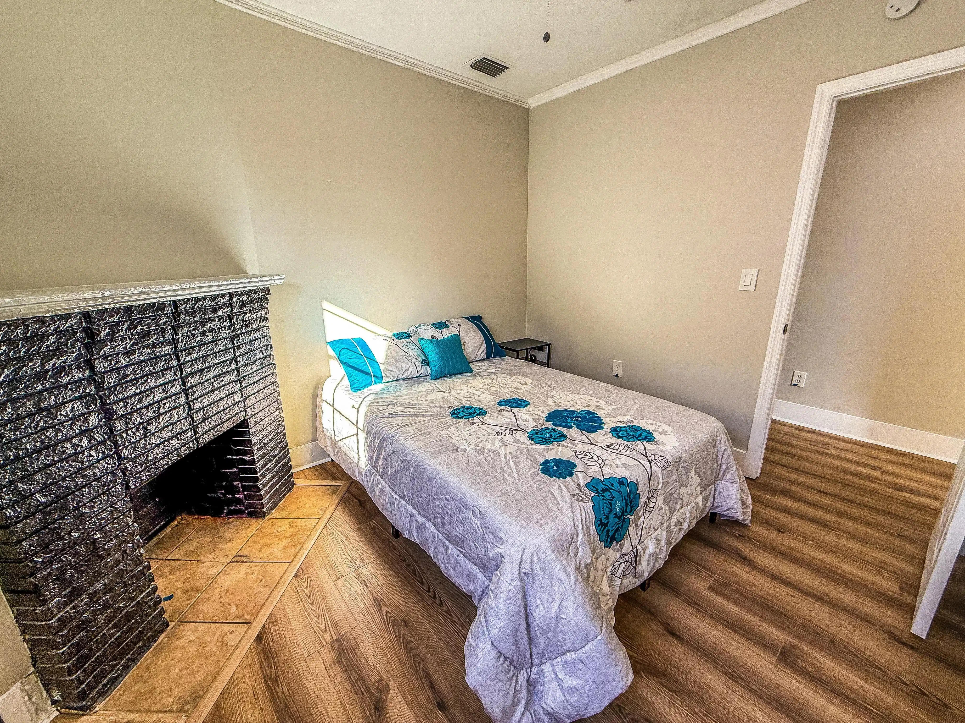 #58386: Room in 5 Bed 2 Bath - Kitchen?w=400&h=260&fit=crop&q=40&auto=format&trim=auto
