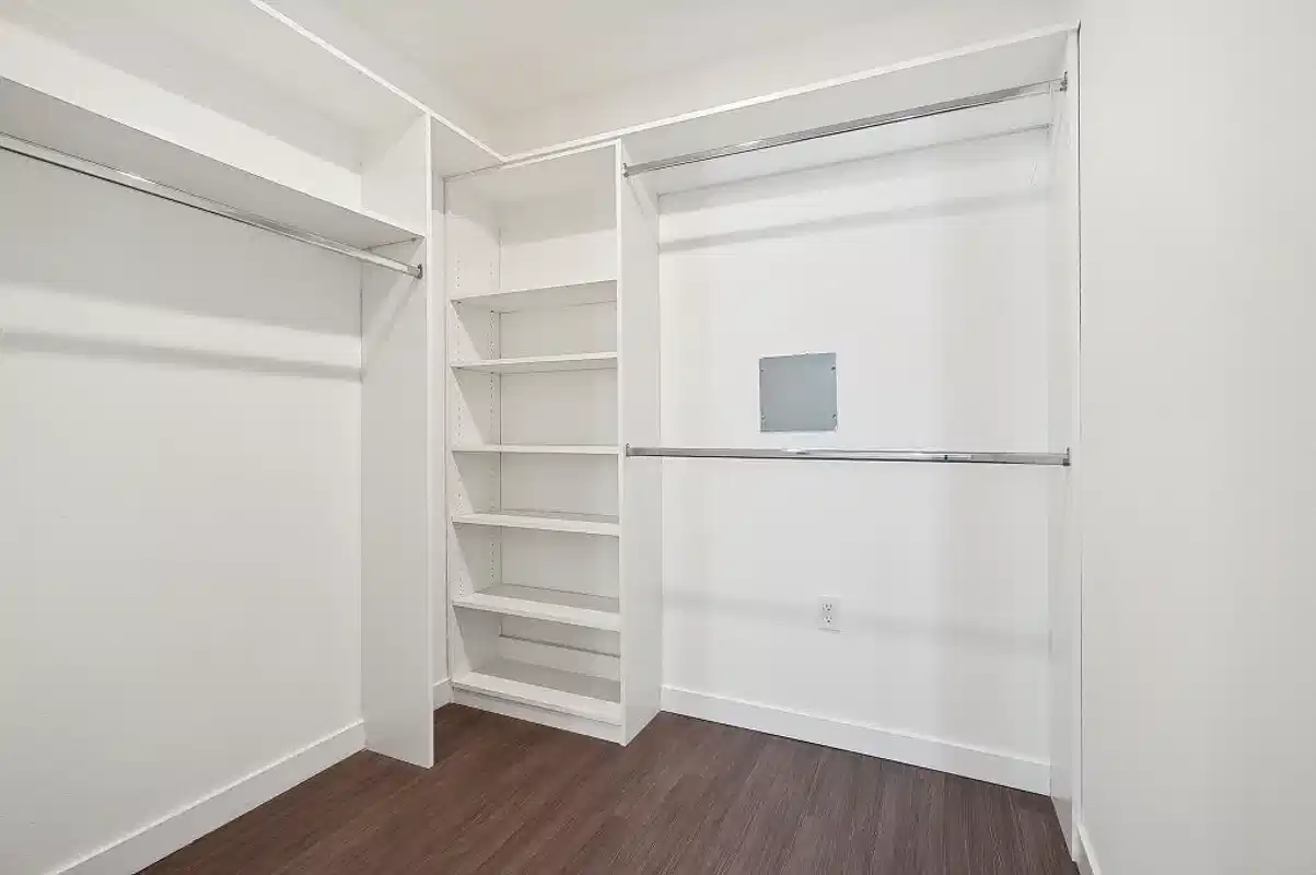 Luna, Los Angeles - Los Angeles, California, United States - Room