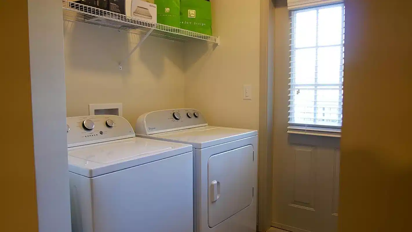 East Main Quarters, Murfreesboro - Murfreesboro, Tennessee, United States - Amenities