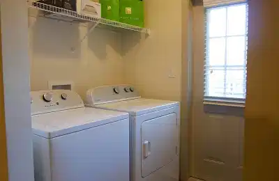 East Main Quarters, Murfreesboro - Murfreesboro, Tennessee, United States - Amenities
