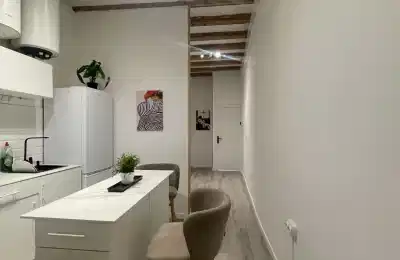 SPC 08002, Barcelona - Barcelona, Spain - Kitchen