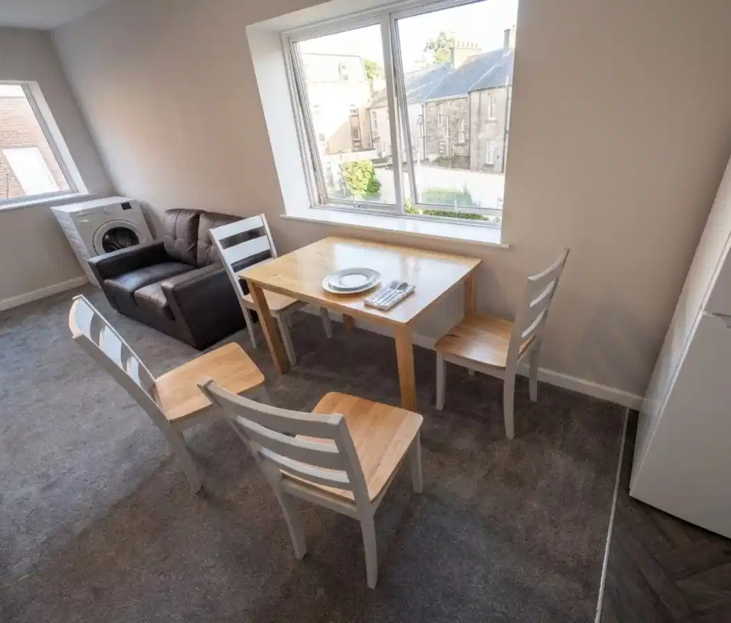 Room in a 4 Bedroom Apartment, Apartment 77, North Quay Place, Pope's Quay Street, Cork, T23 V5DR, Cork - Cork, Ireland - 4 Bedroom 2 Bathroom Apartment - Amenities