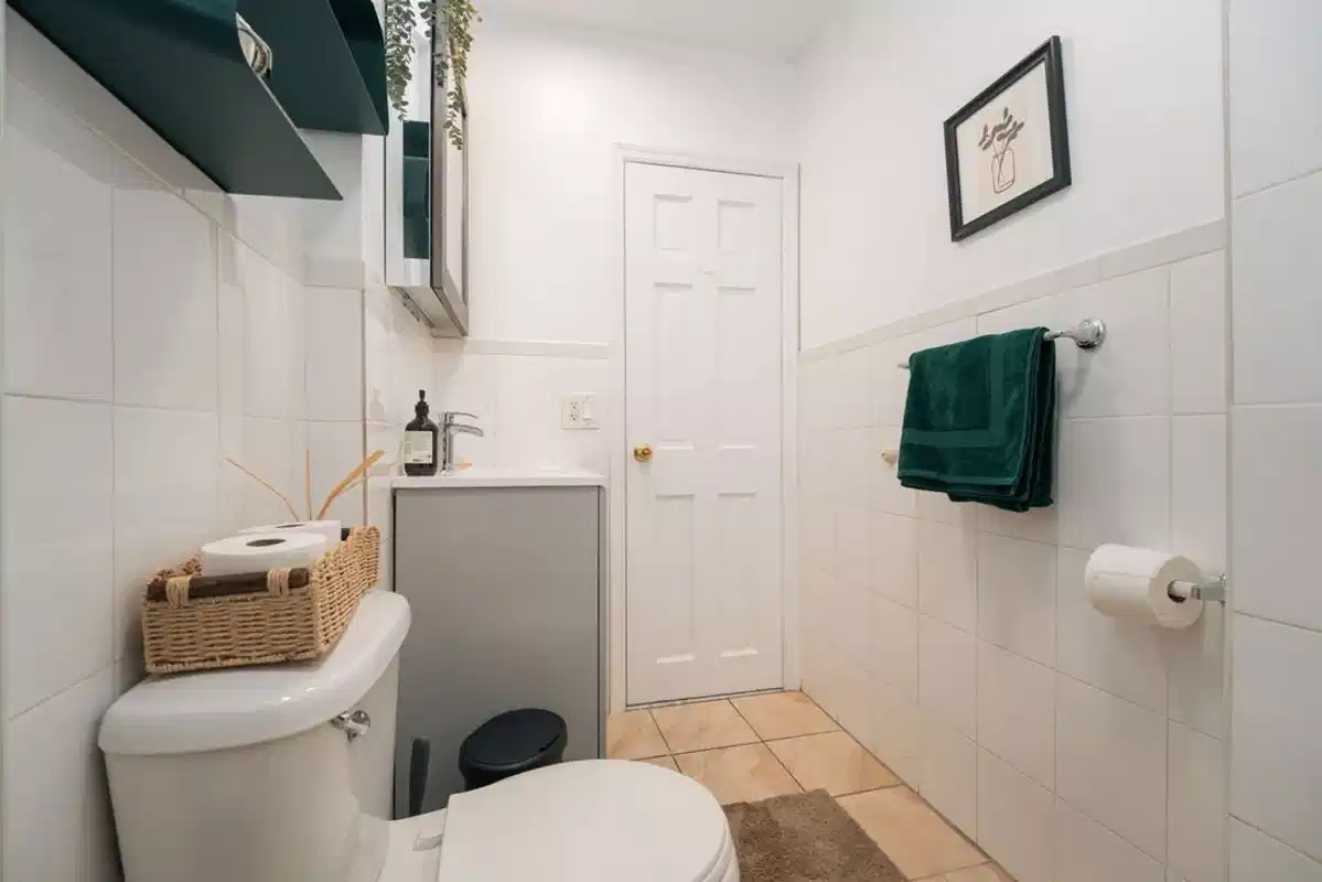 Amenities?w=400&h=260&fit=crop&q=40&auto=format&trim=auto
