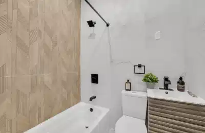 The Menahan House, New York - New York City, New York, United States - Bathroom