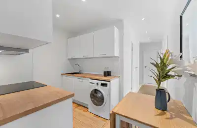 SPC 80995, Munich - Munich, Germany - Kitchen