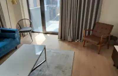 QQ - D01E9W3 - Dublin, Ireland - Common Area