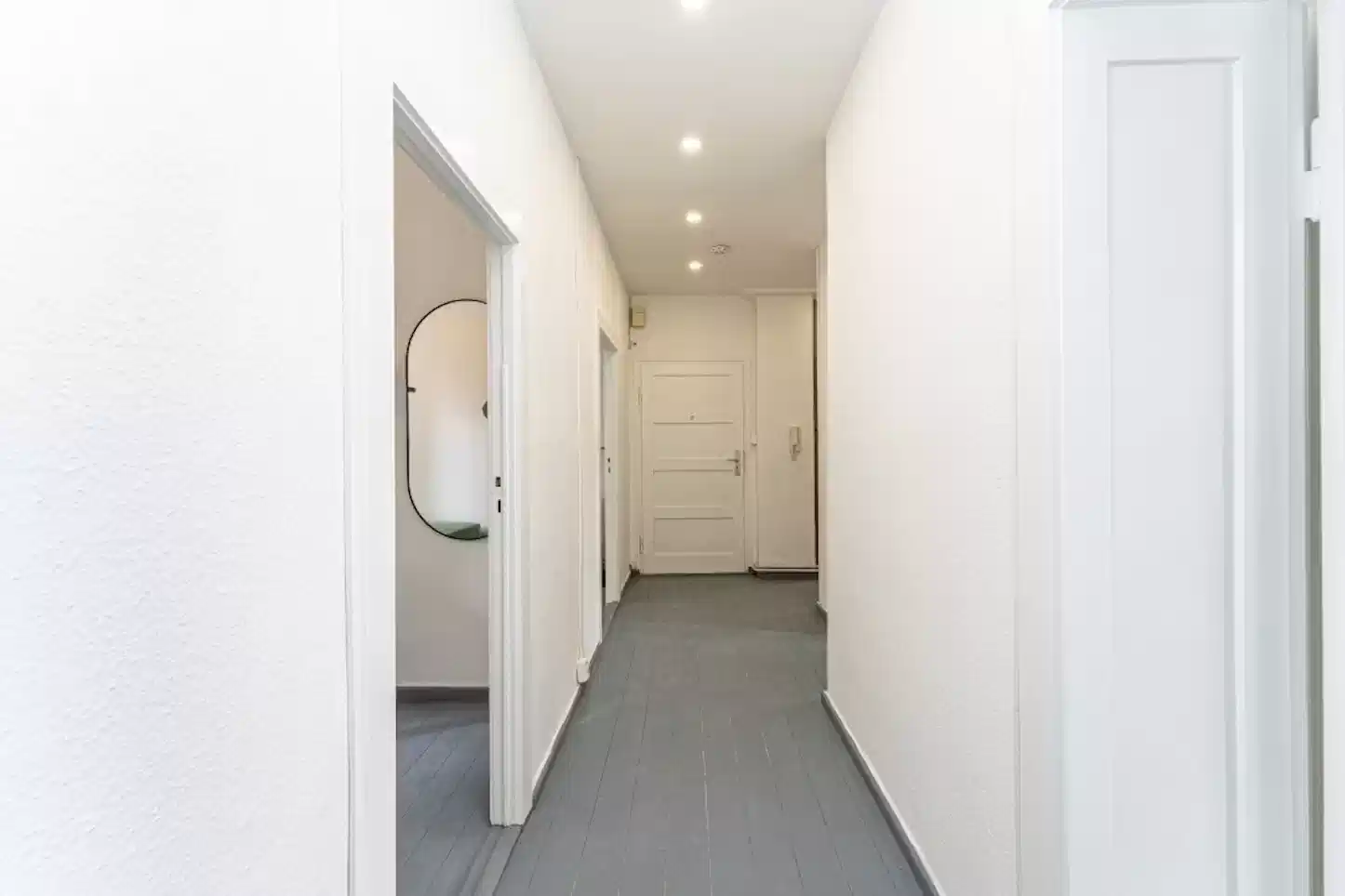 Kitchen?w=400&h=260&fit=crop&q=40&auto=format&trim=auto
