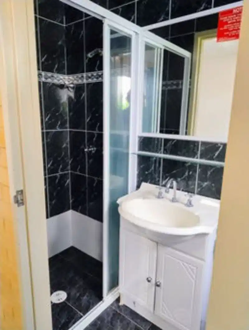 75 Keira Street, Wollongong - Sydney, New South Wales, Australia - Bathroom