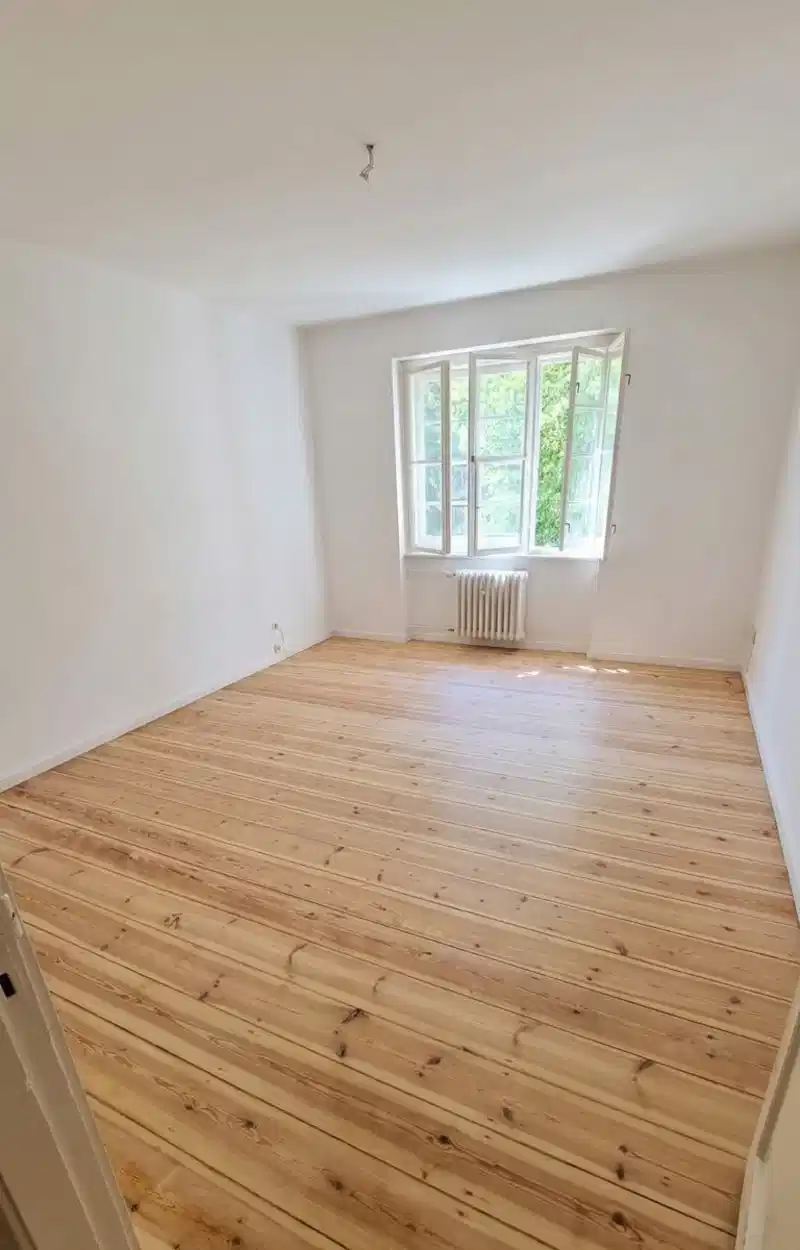 3 Bedroom 1 Bathroom Apartment | 2~1144 Apt 602 - Bedroom?w=400&h=260&fit=crop&q=40&auto=format&trim=auto