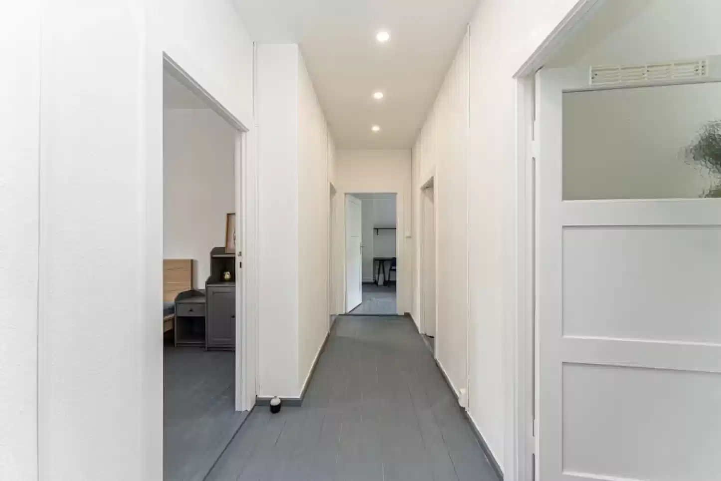 Kitchen?w=400&h=260&fit=crop&q=40&auto=format&trim=auto
