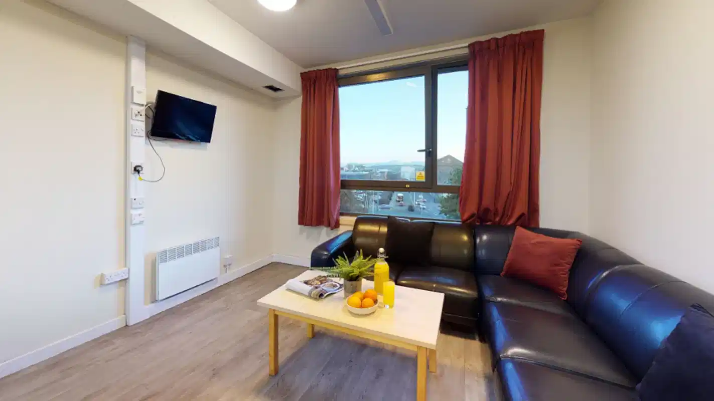 Amenities?w=400&h=260&fit=crop&q=40&auto=format&trim=auto