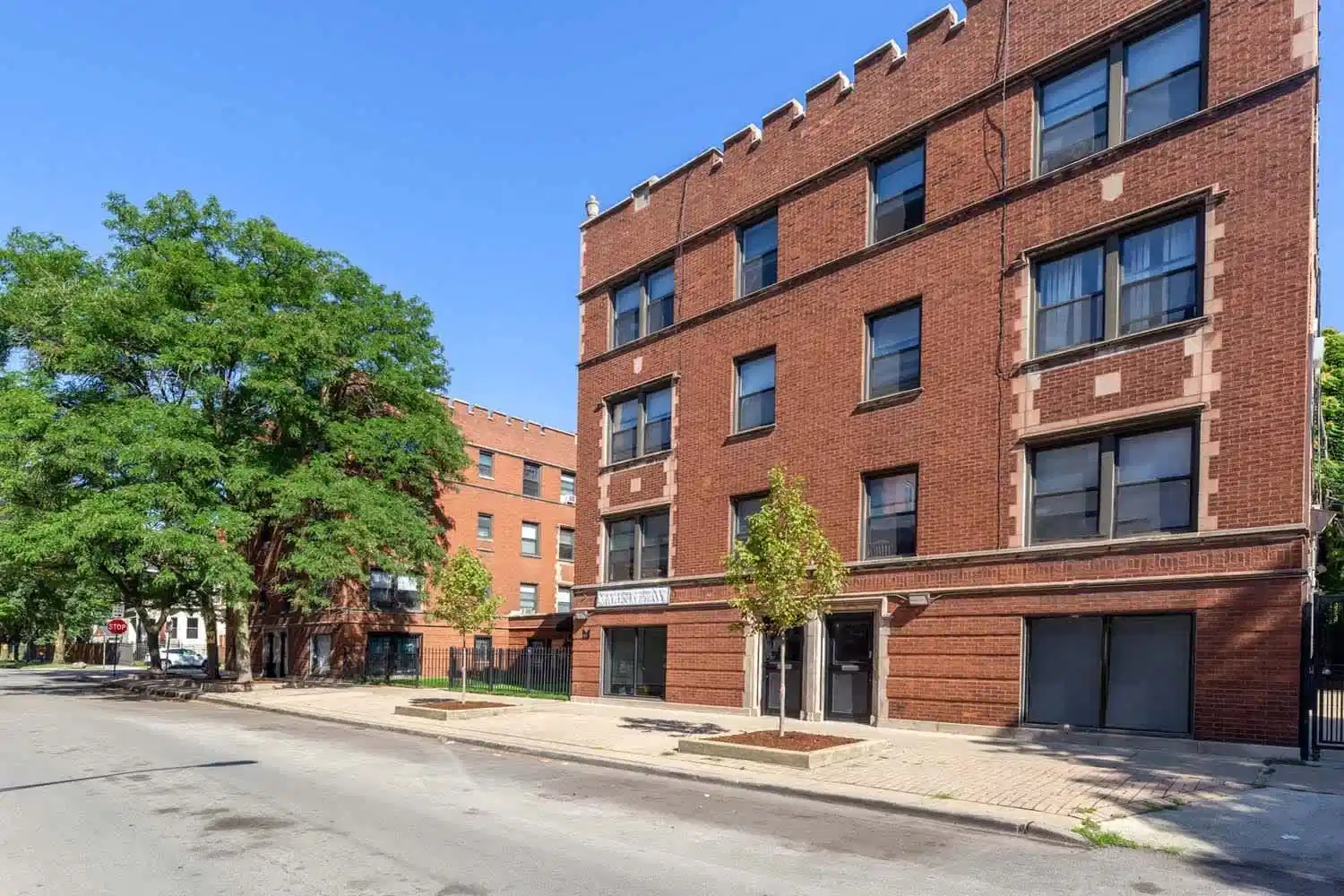 1440 E. 52nd Street, Chicago - Chicago, Illinois, United States - Exterior