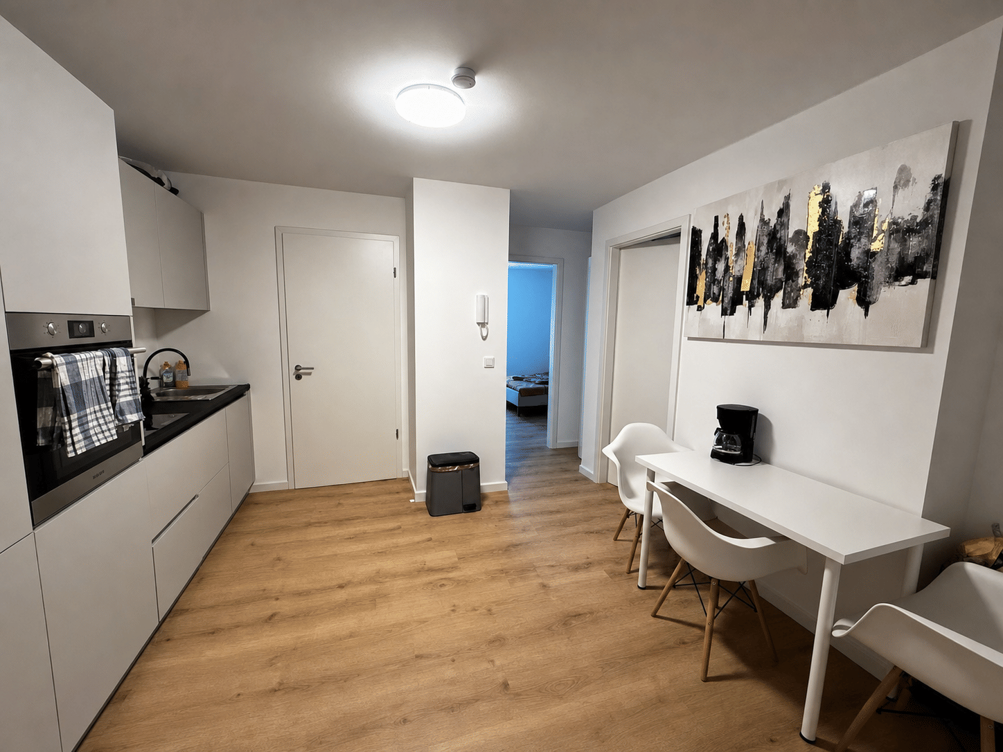 1 Bedroom 1 Bathroom - Bathroom?w=400&h=260&fit=crop&q=40&auto=format&trim=auto