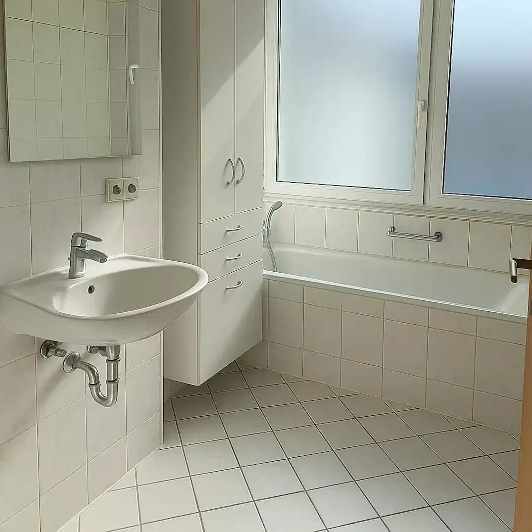 Room in A 7 Bedroom 1 Bathroom - Kitchen?w=400&h=260&fit=crop&q=40&auto=format&trim=auto